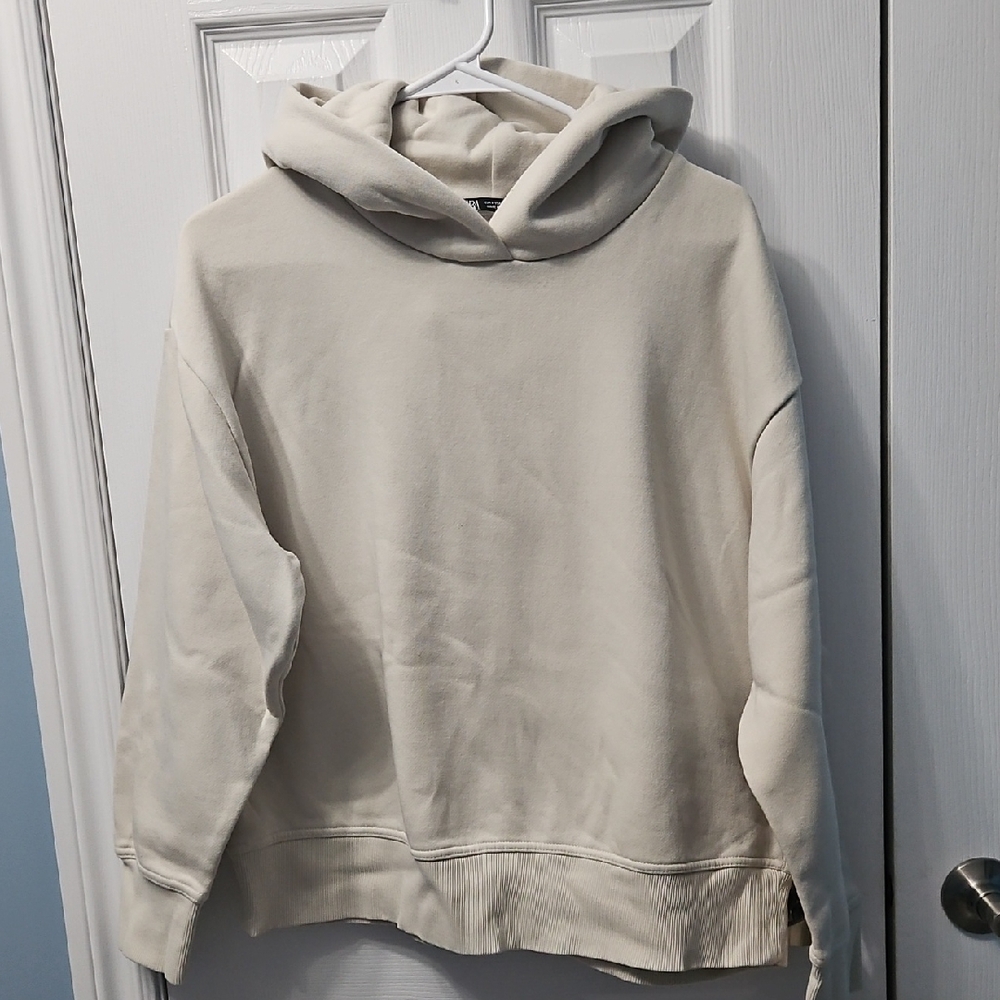 Zara Hoodie Size Medium Color Cream